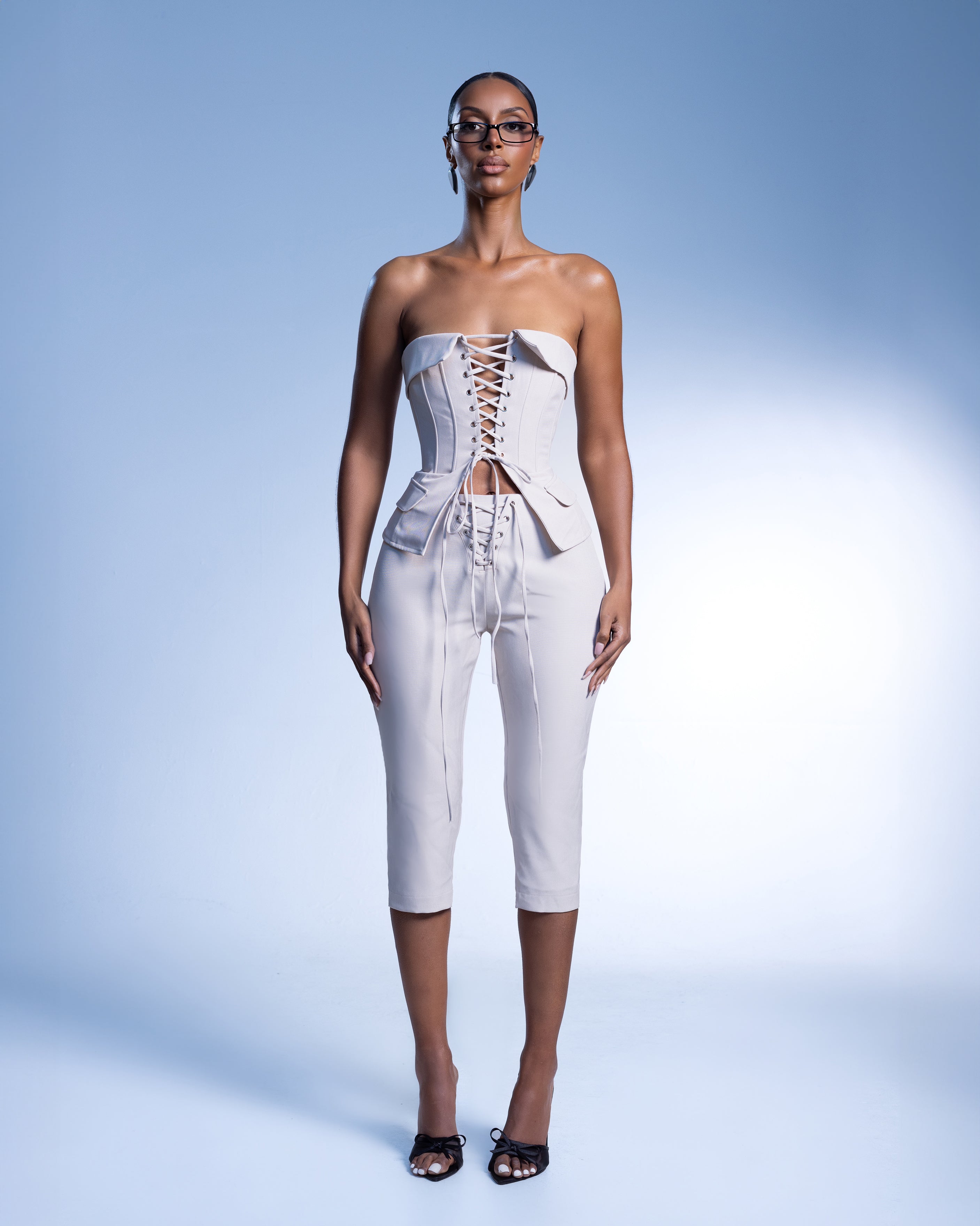 "AMARI" Capri Trousers - Beige