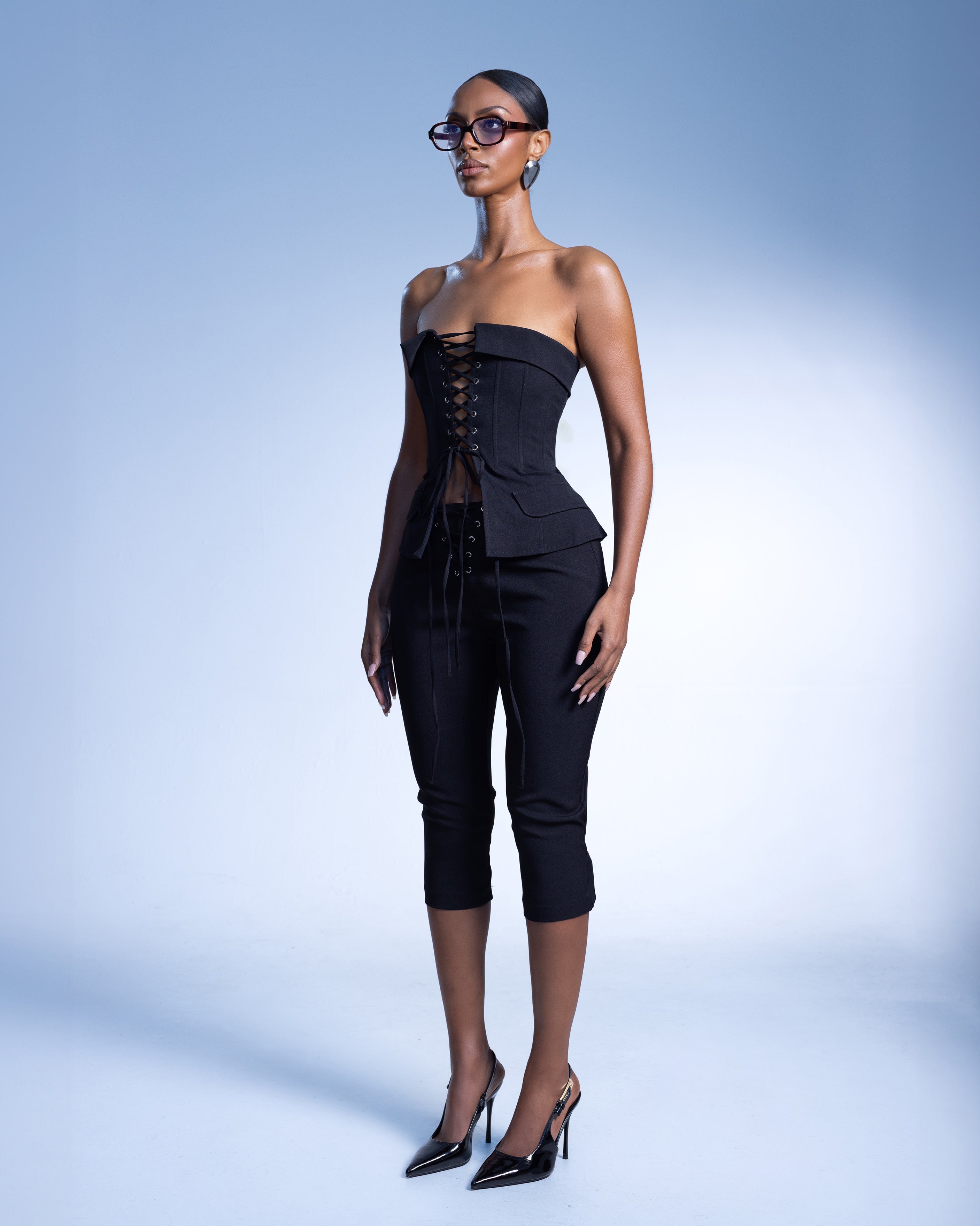 "AMARI" Capri Trousers - Black