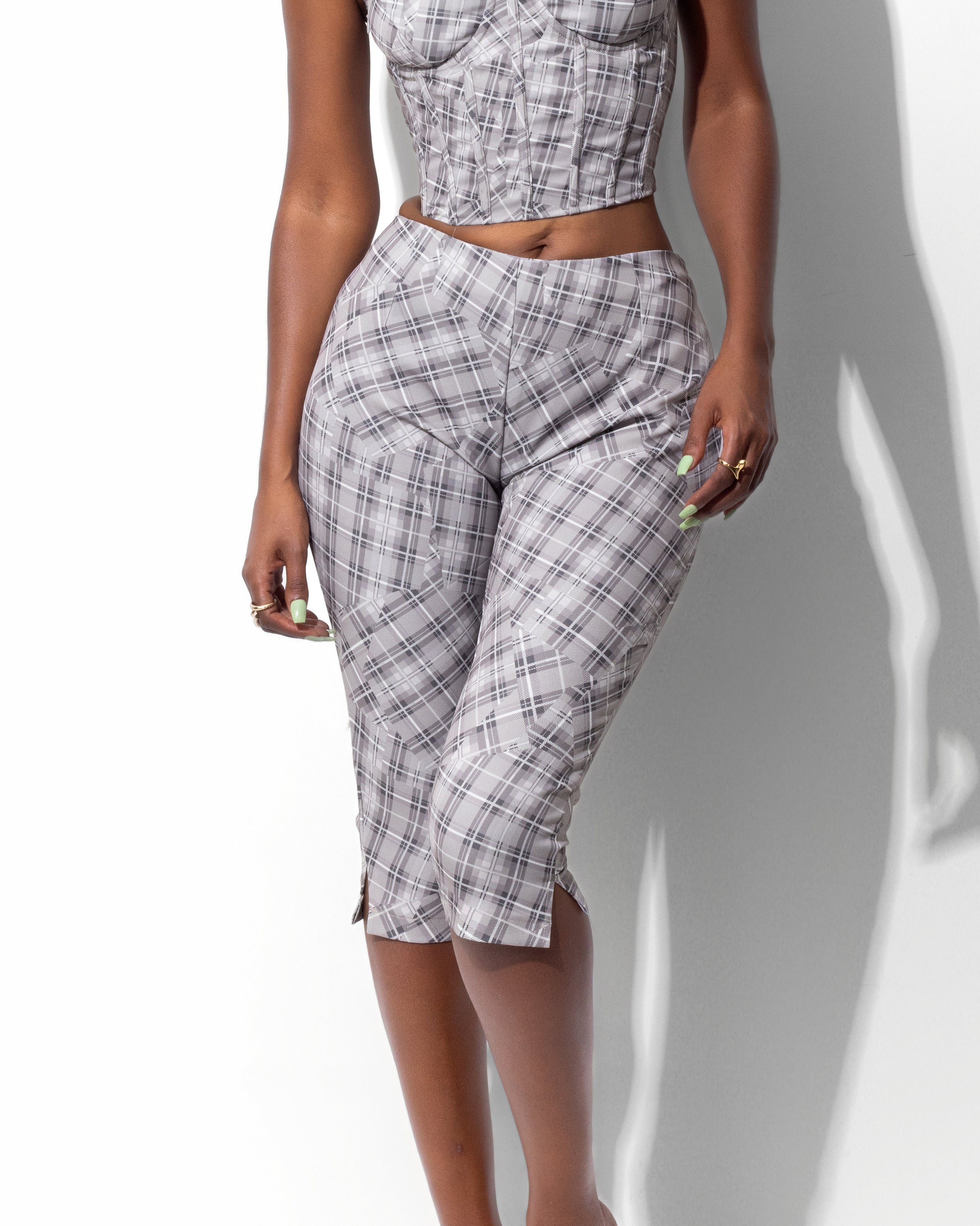 "MELINA" Capri Trousers - Beige/Grey